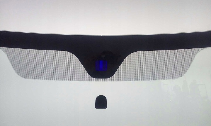 Lancia Voyager čelní sklo - 2