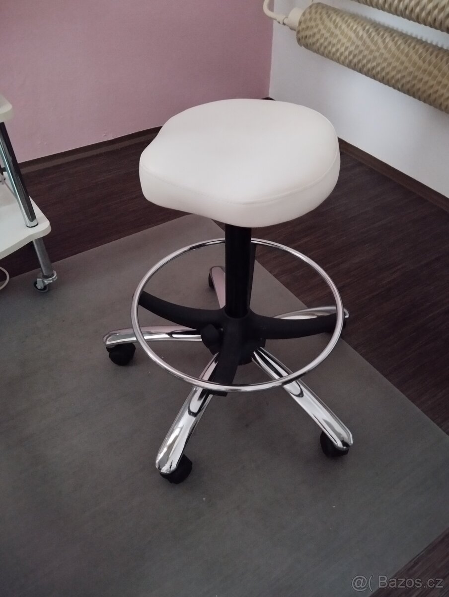 Prodám kosmetickou židli - 2