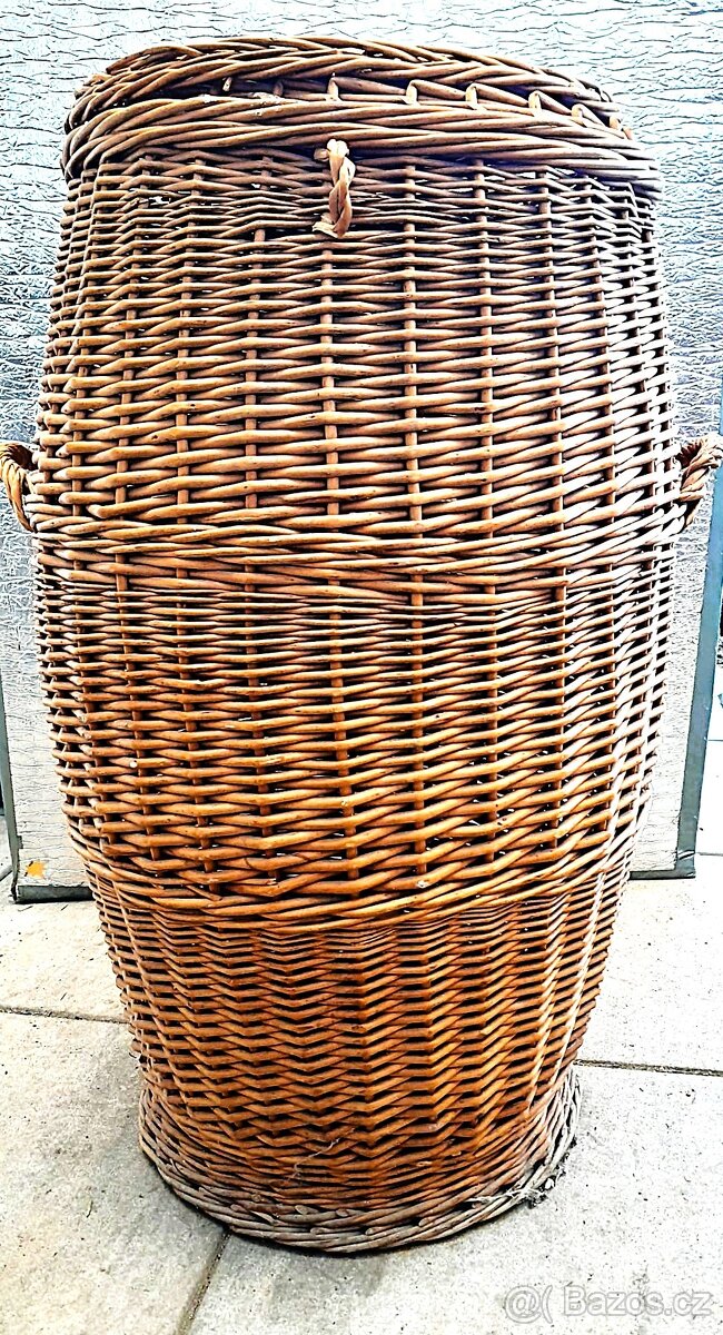 Nabízím Proutěný koš na prádlo - 2