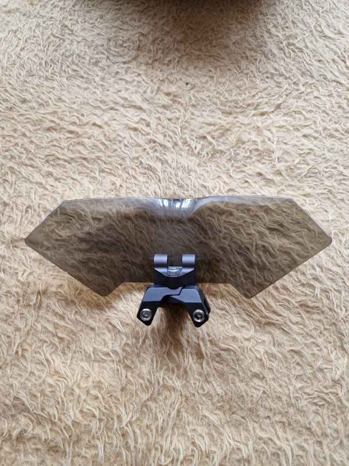 Větrný štítek na motocykl - 2