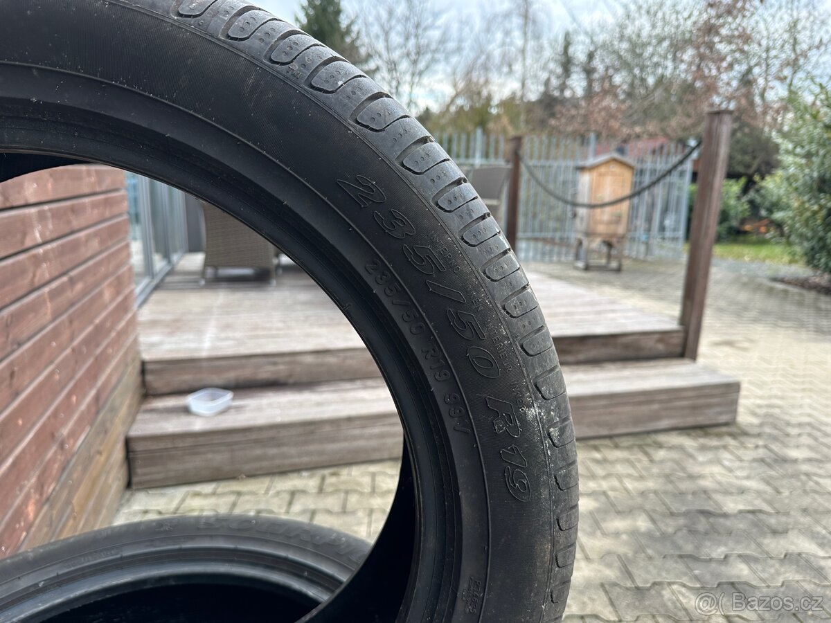 Pirelli 235/50 R19 - 2