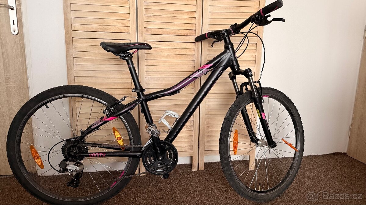 Dívčí kolo Kellys Vanity 20 26+ helma - 2