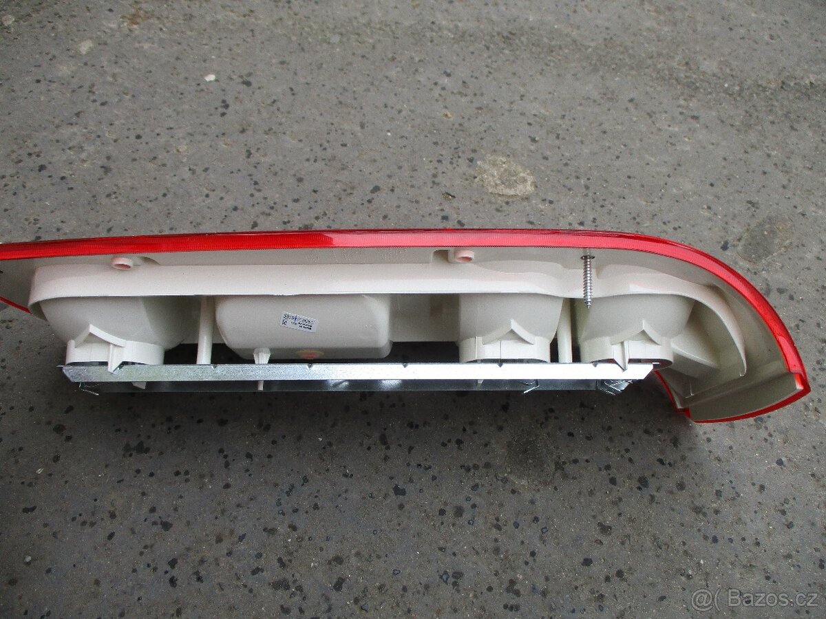 zadní světlo na karavan - 2