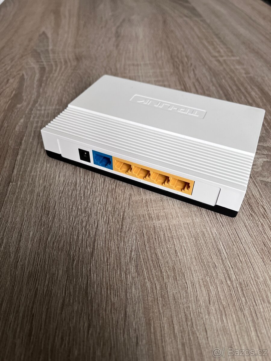 TP-LINK TL-R402M + síťový adaptér - 2