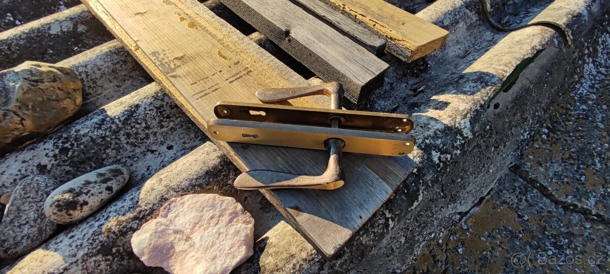 Kování na dveře - 2