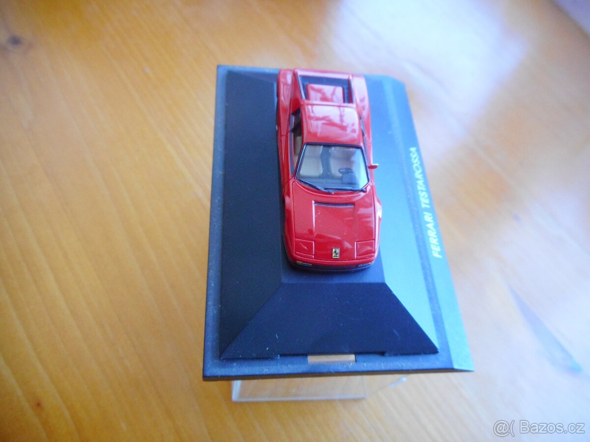 Model auta Ferrari - 2