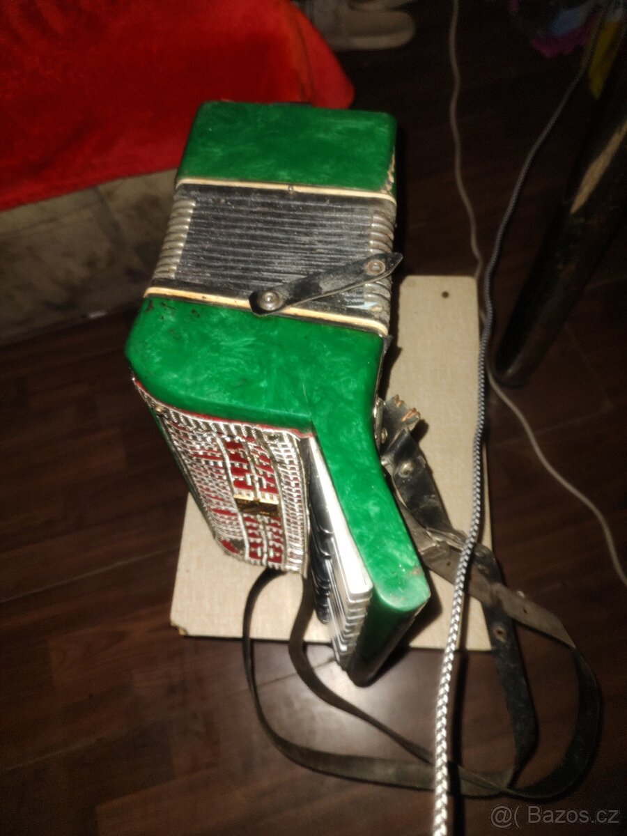 Prodám dětskou harmoniku Malis - 2