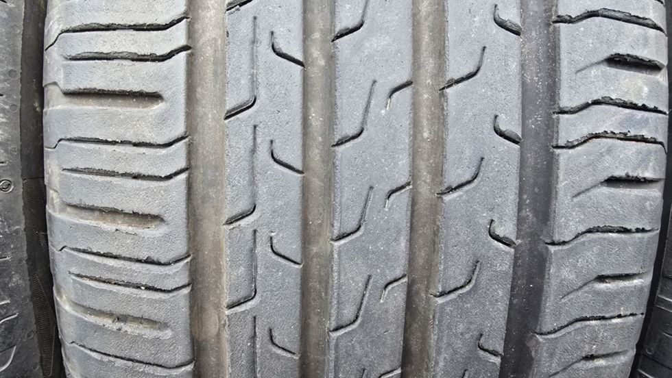 Letní pneu 225/50/17 Continental Run Flat - 2