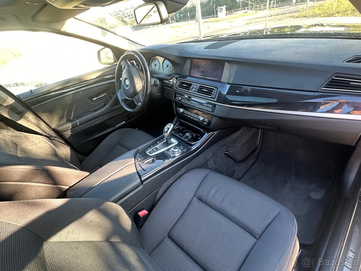 BMW F11 525dX 2011 - 2