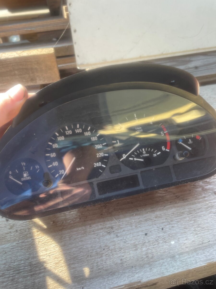 Budíky do bmw e46 - 2