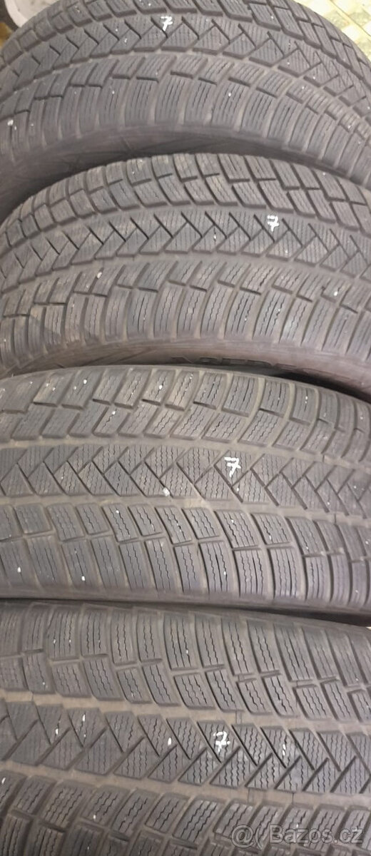 245/50/18 zimní pneu - 2