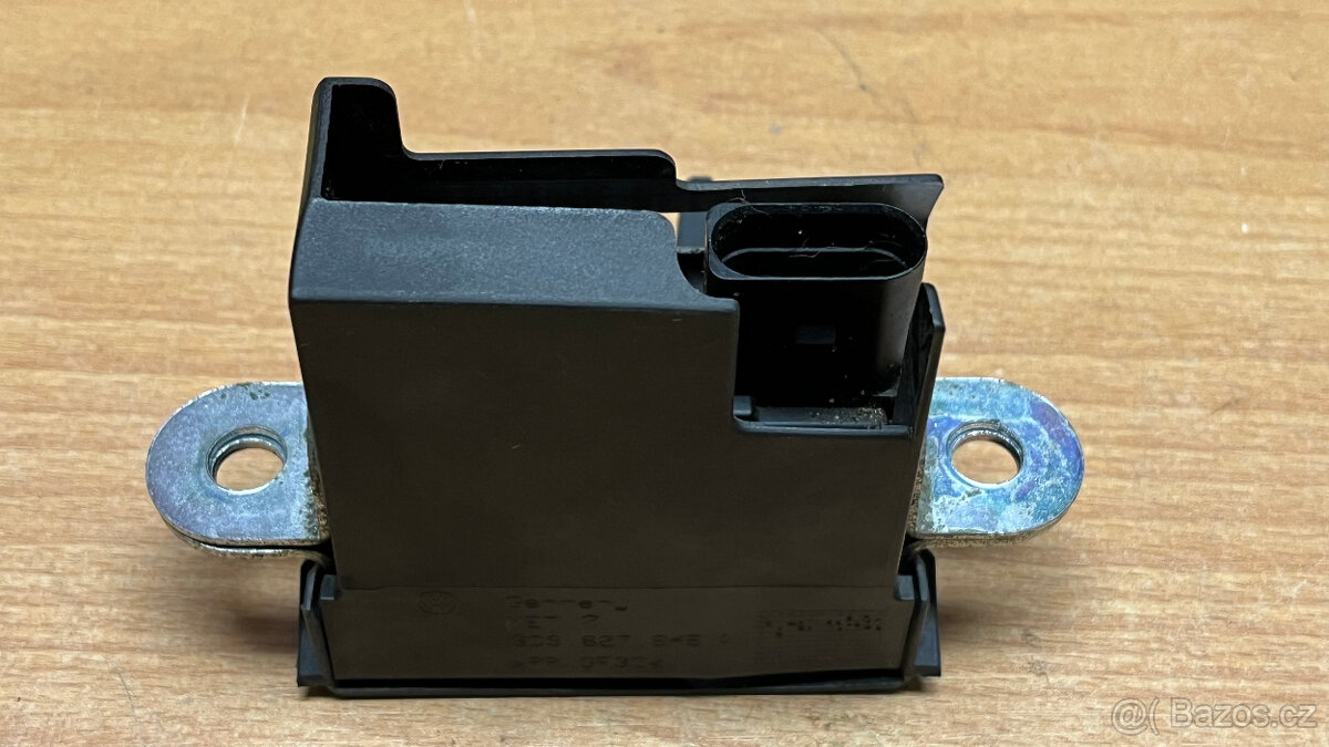 Passat B6 kombi zámek zadního kufru - 2
