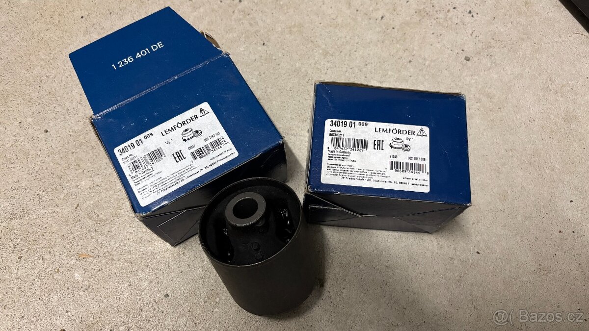 Silentblok příčného ramene RGX500211 - 2