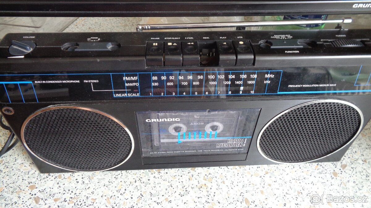 Radiomagnetofon Grundig - 2
