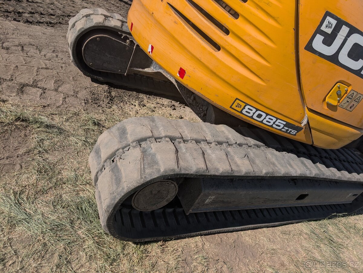 Prodej JCB 8085 - 2