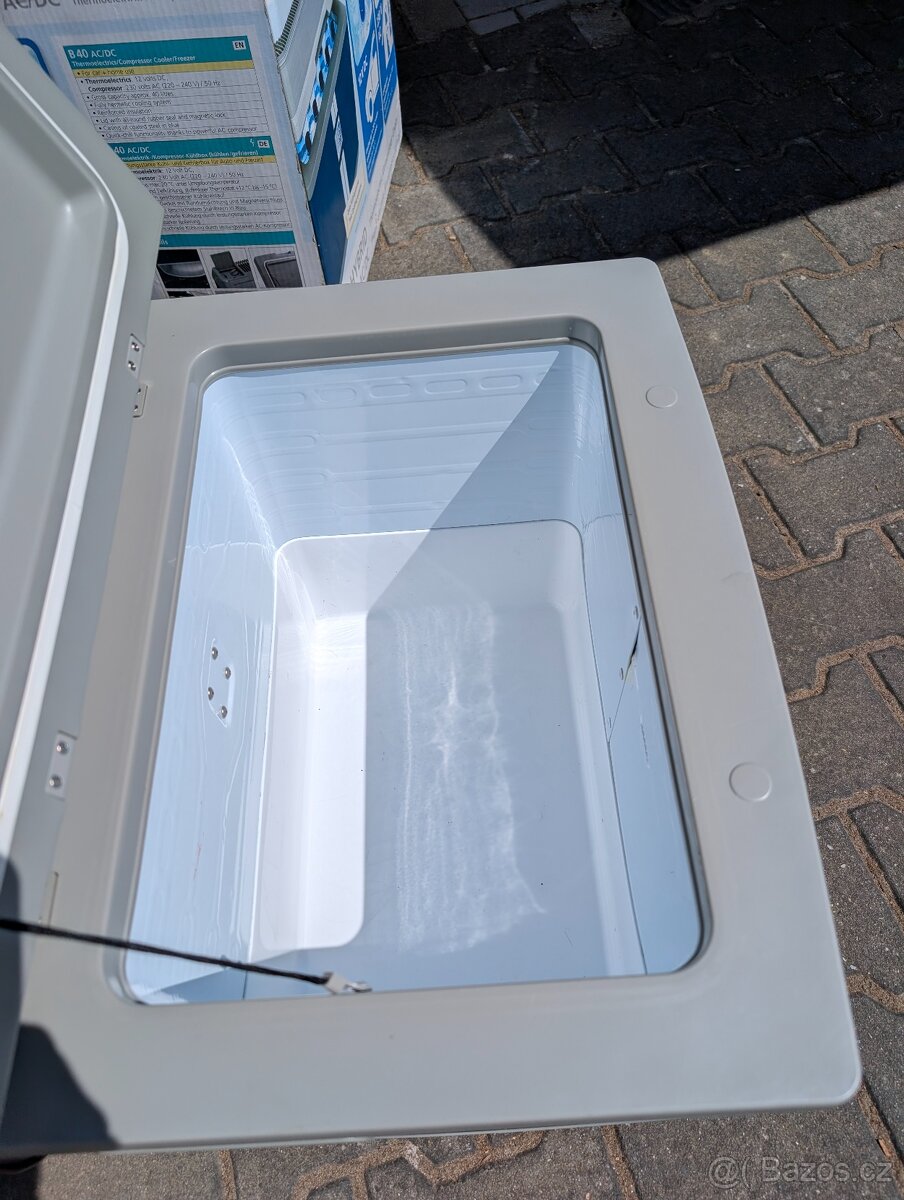 Autochladnička Mobicool 40L - 2