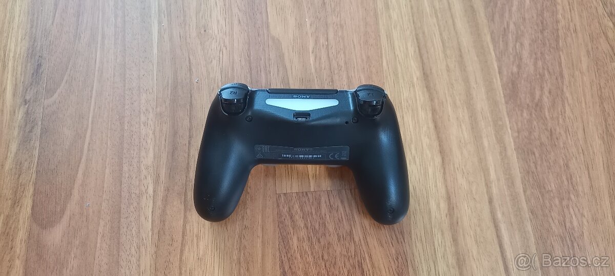 Prodám ovladač pro playstation 4 - 2