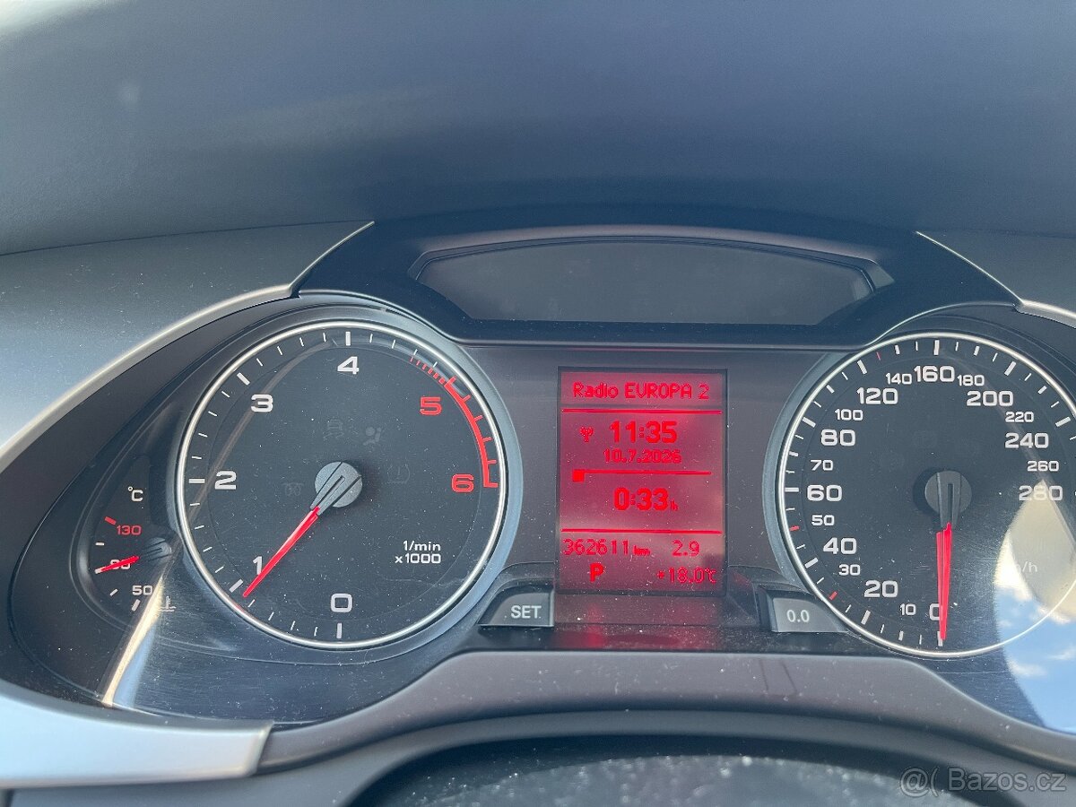 AUDI A4B8 2009 - 2