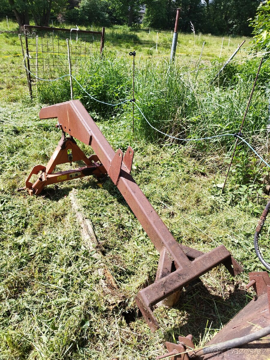 Rameno za traktor - 2