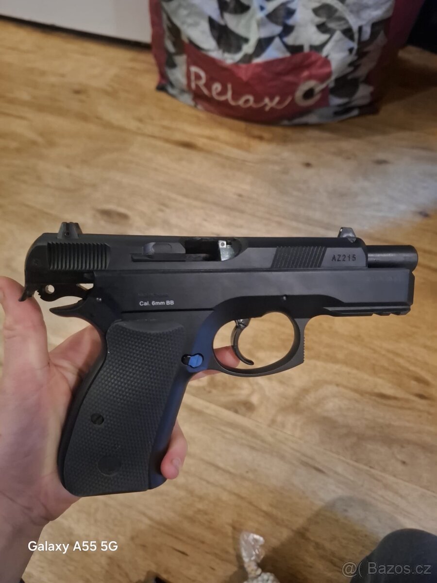 Airsoftová pistole, plynová - 2