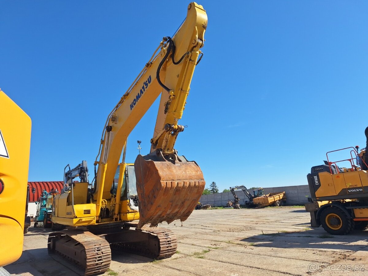 KOMATSU PC 210 LC - 2
