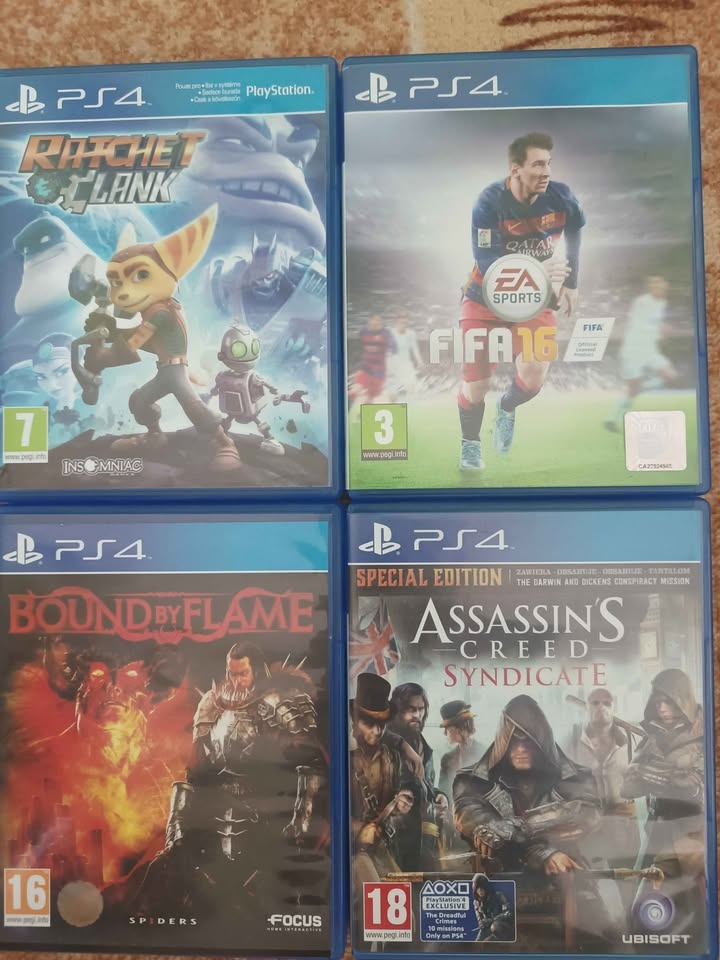 PlayStation 4 + PS VR set + hry - 2