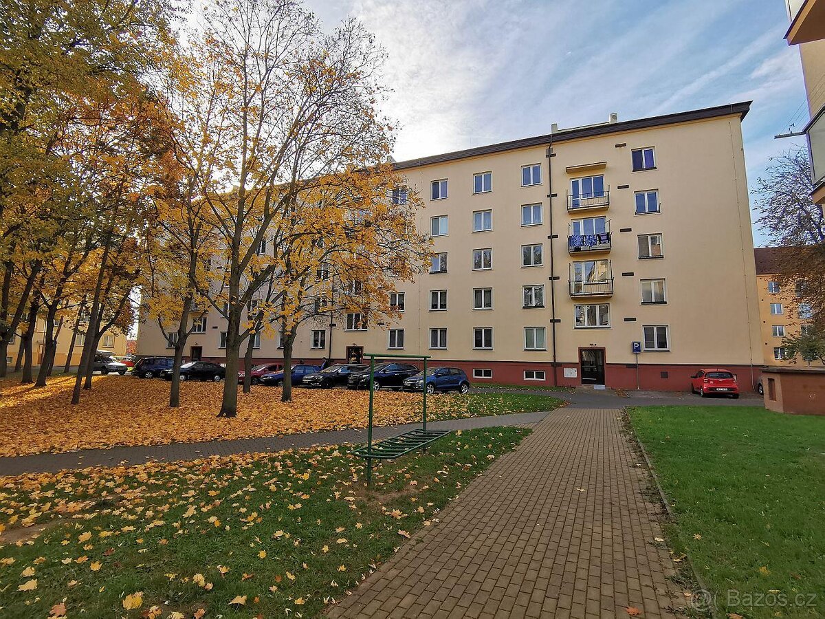 Prodej bytu 2+1 Pardubice Višňovka - 2