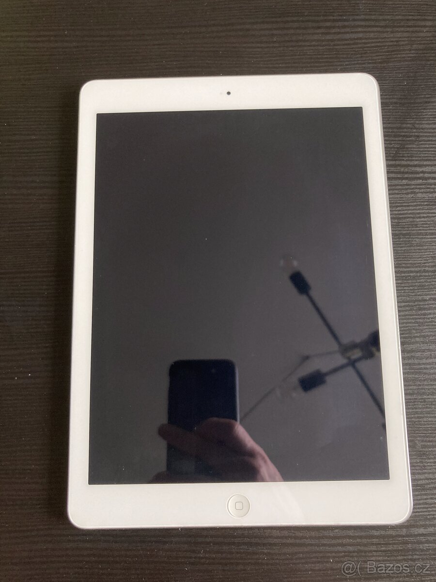 Apple iPad Air 16GB WiFi (A1474 - late 2014) - 2