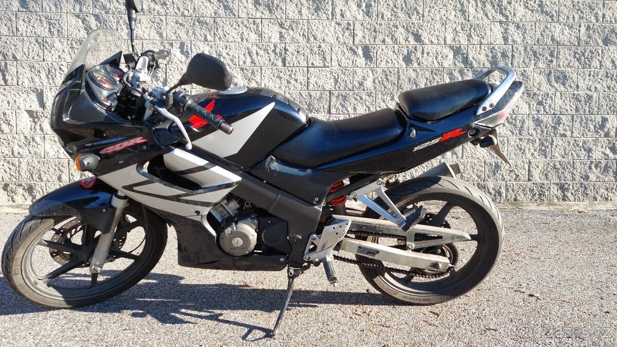 Honda cbr 125r 2006 - 2