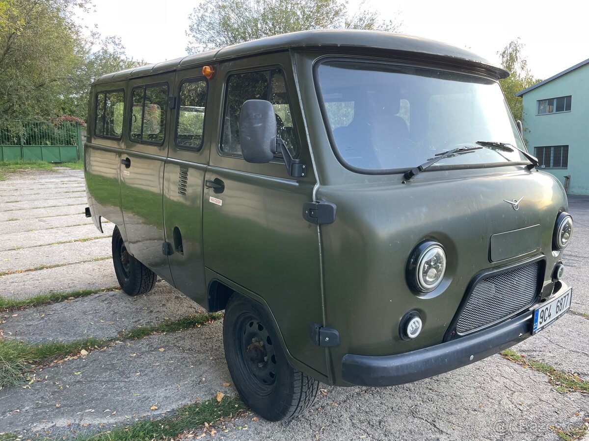 Uaz 452 Buchanka - 2