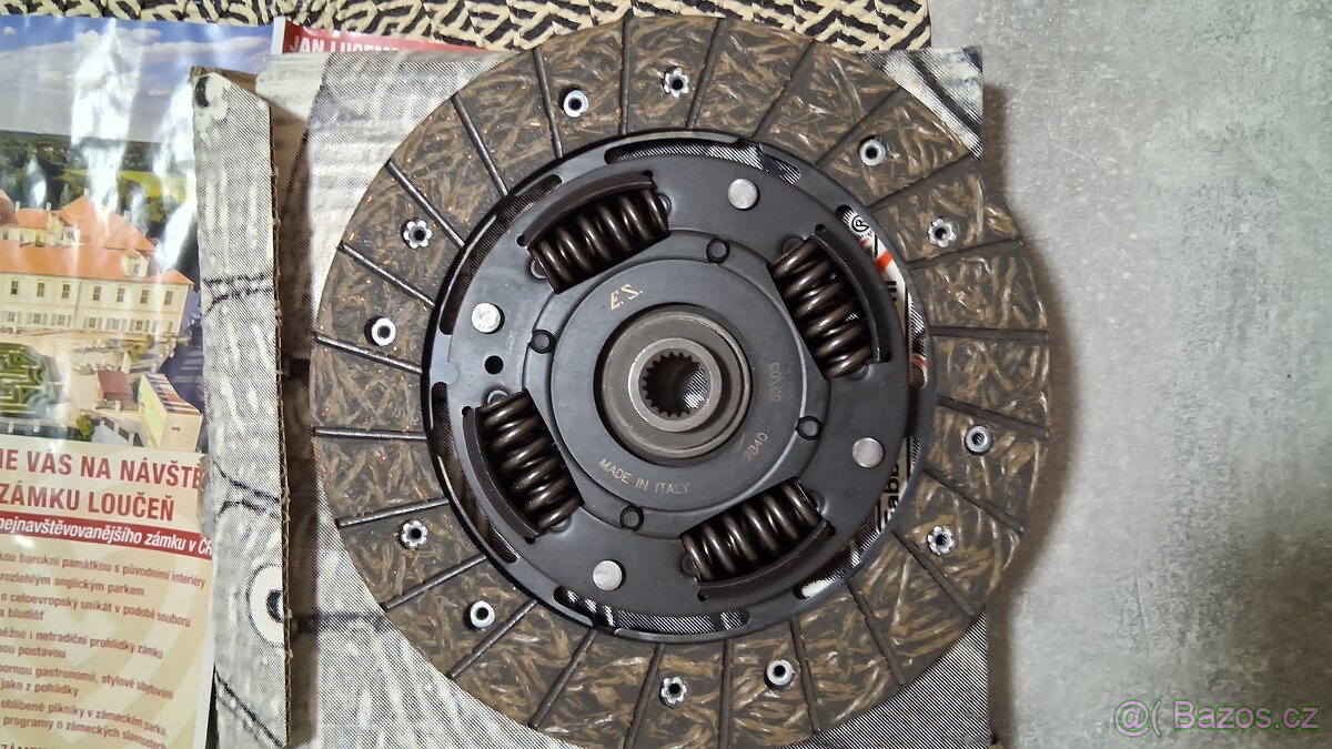 Prodám 1x spojkovou lamelu Fiat Punto 1.7D/TD - 2