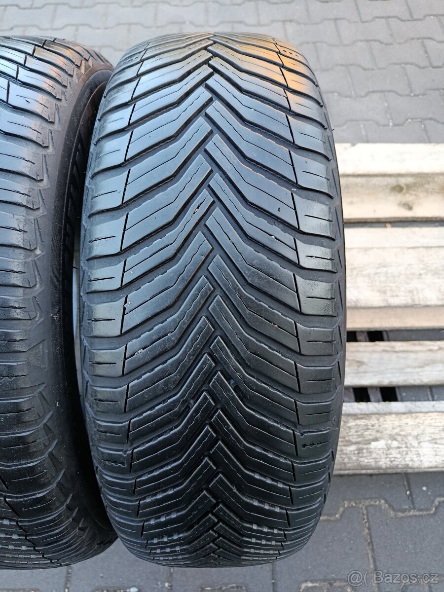 205/55/16 zimní pneu michelin - 2
