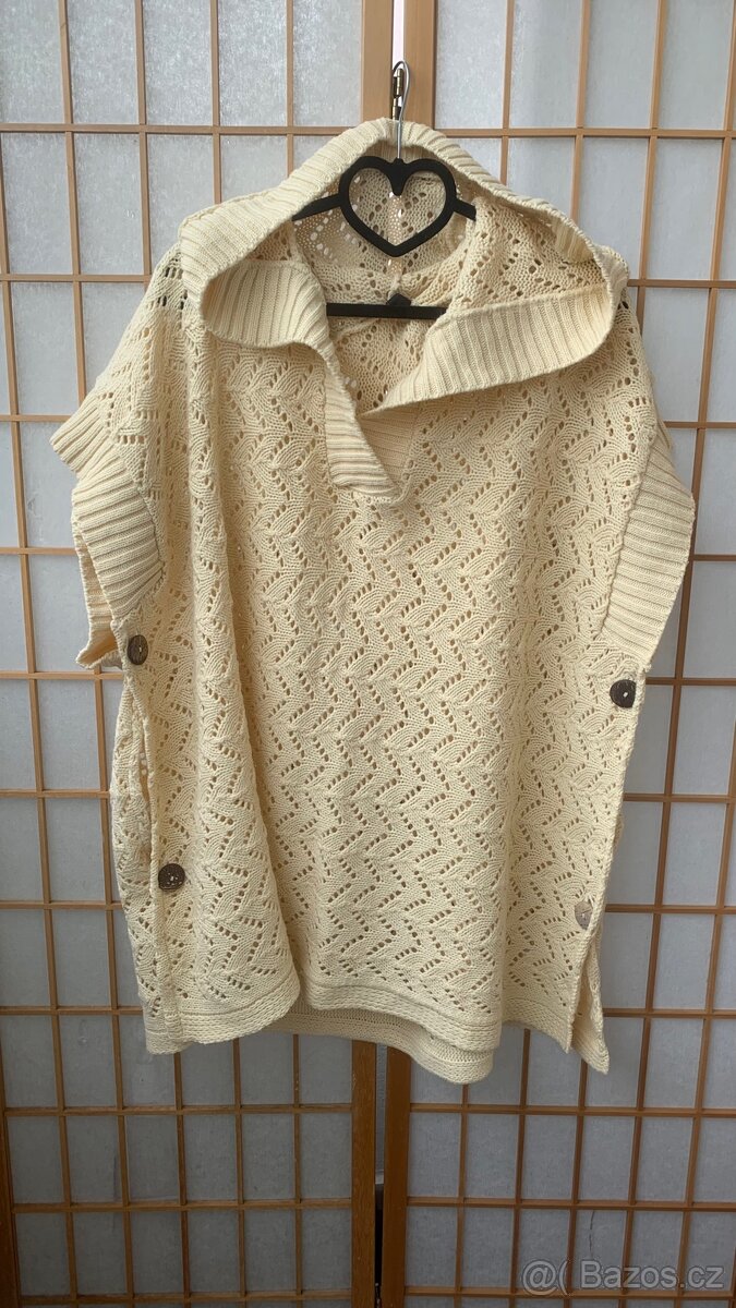 Pletená vesta s kapuci - 2