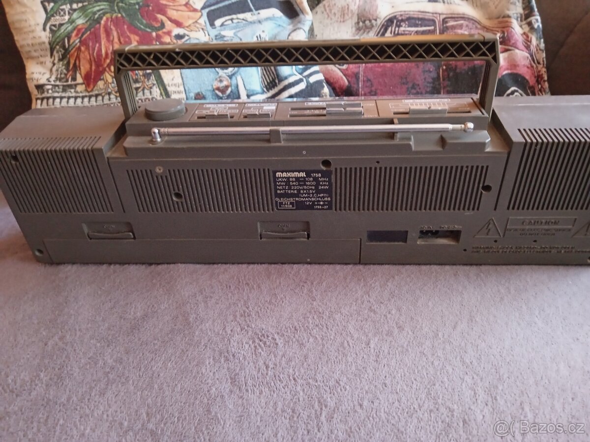 Radiomagnetofon pěkný - 2