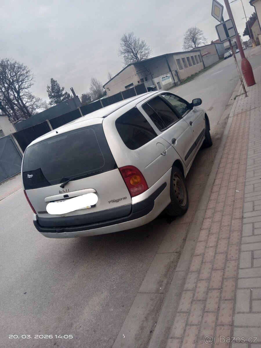 Renault Megane - 2