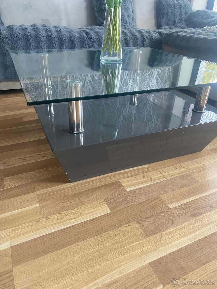 Konferenční stul 90x90m - 2