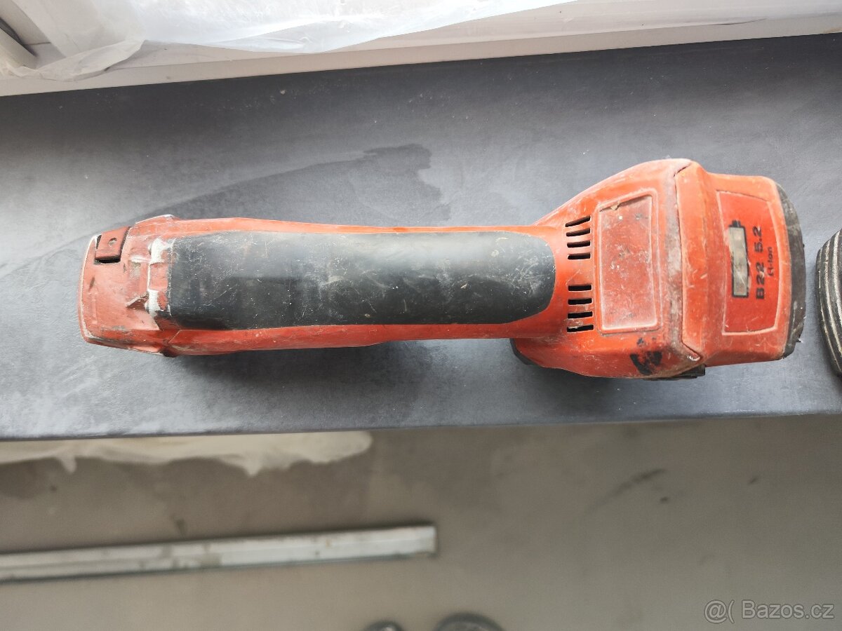 Úhlová bruska Hilti - 2