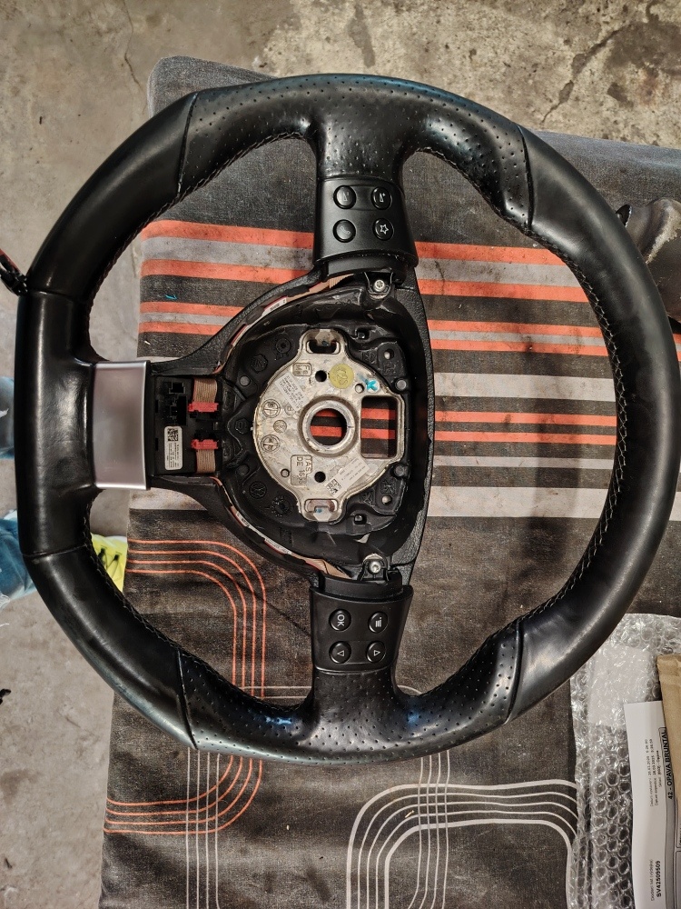 Multifunkční volant VW - 2