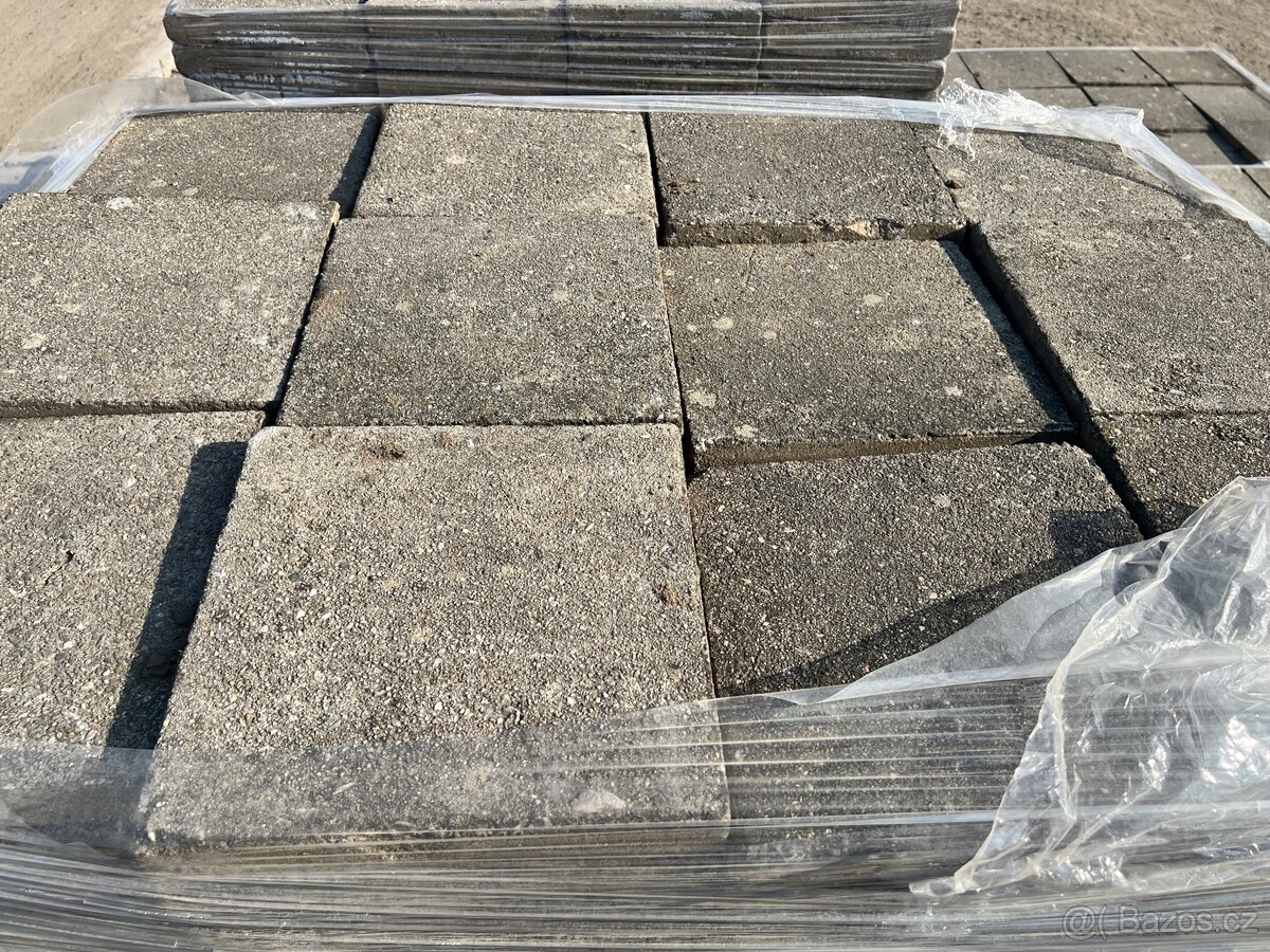 Betonová dlažba 30x30x4 - 2