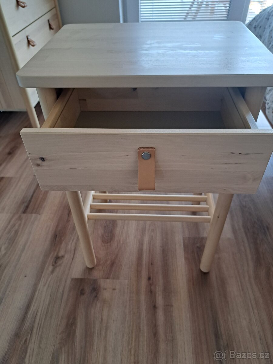 noční stolky Ikea - 2