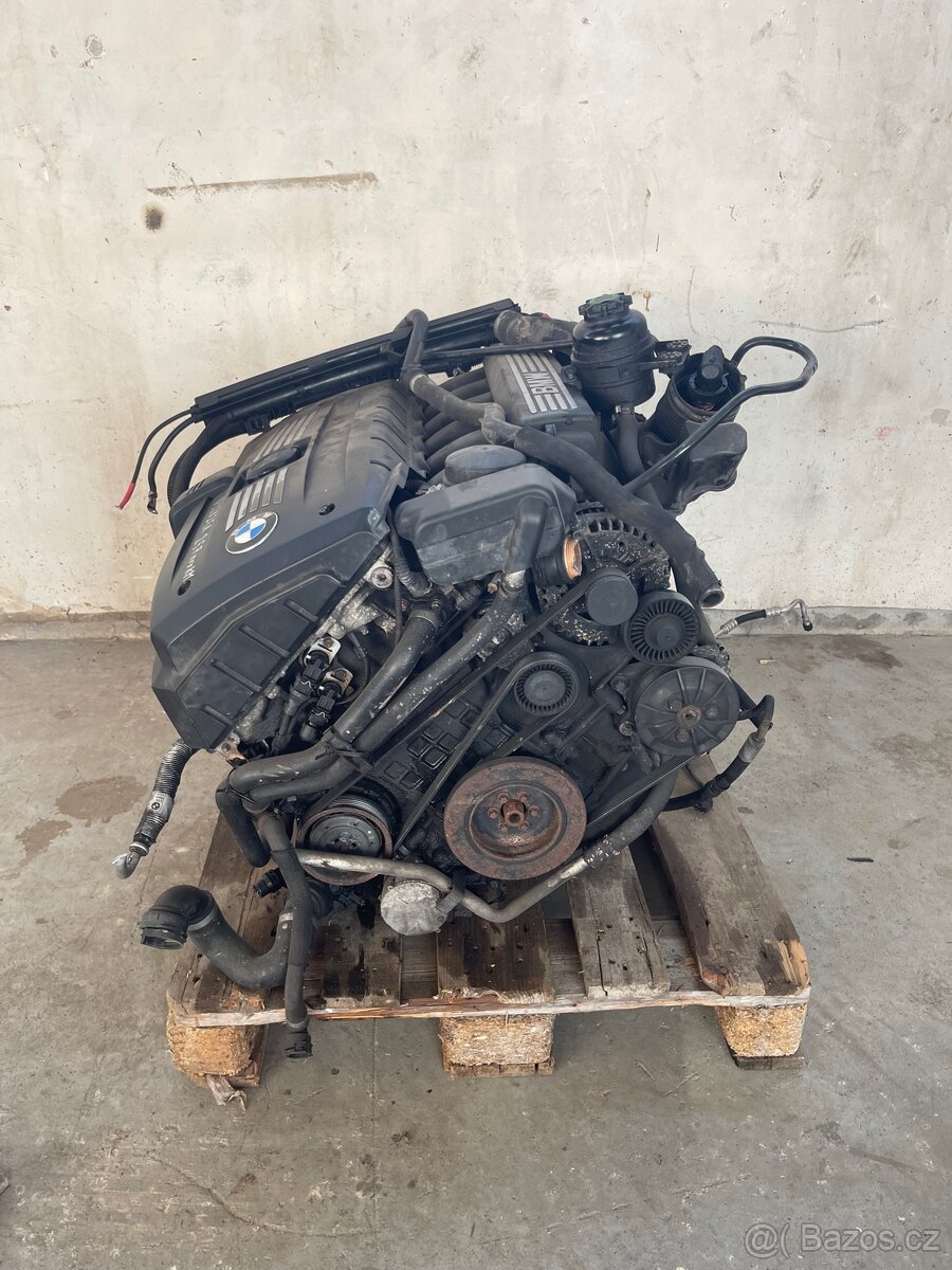 BMW motor n52b25a - 2