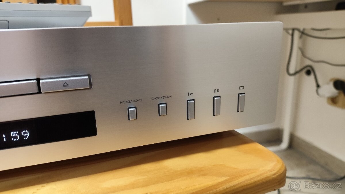 Yamaha CD-S700 CD přehrávač s DO - 2