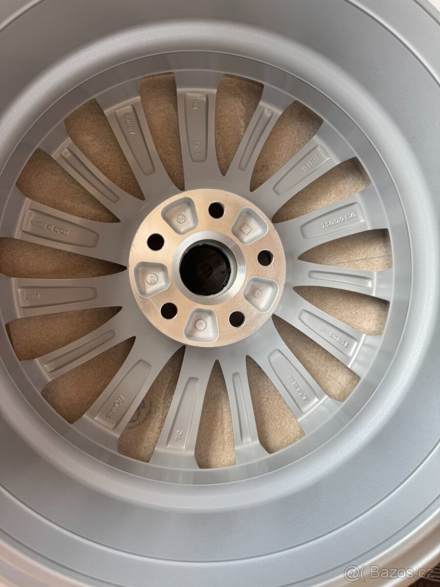 NOVÁ Alu 17" 5x112, SEAT " EXEO " Shine - 2