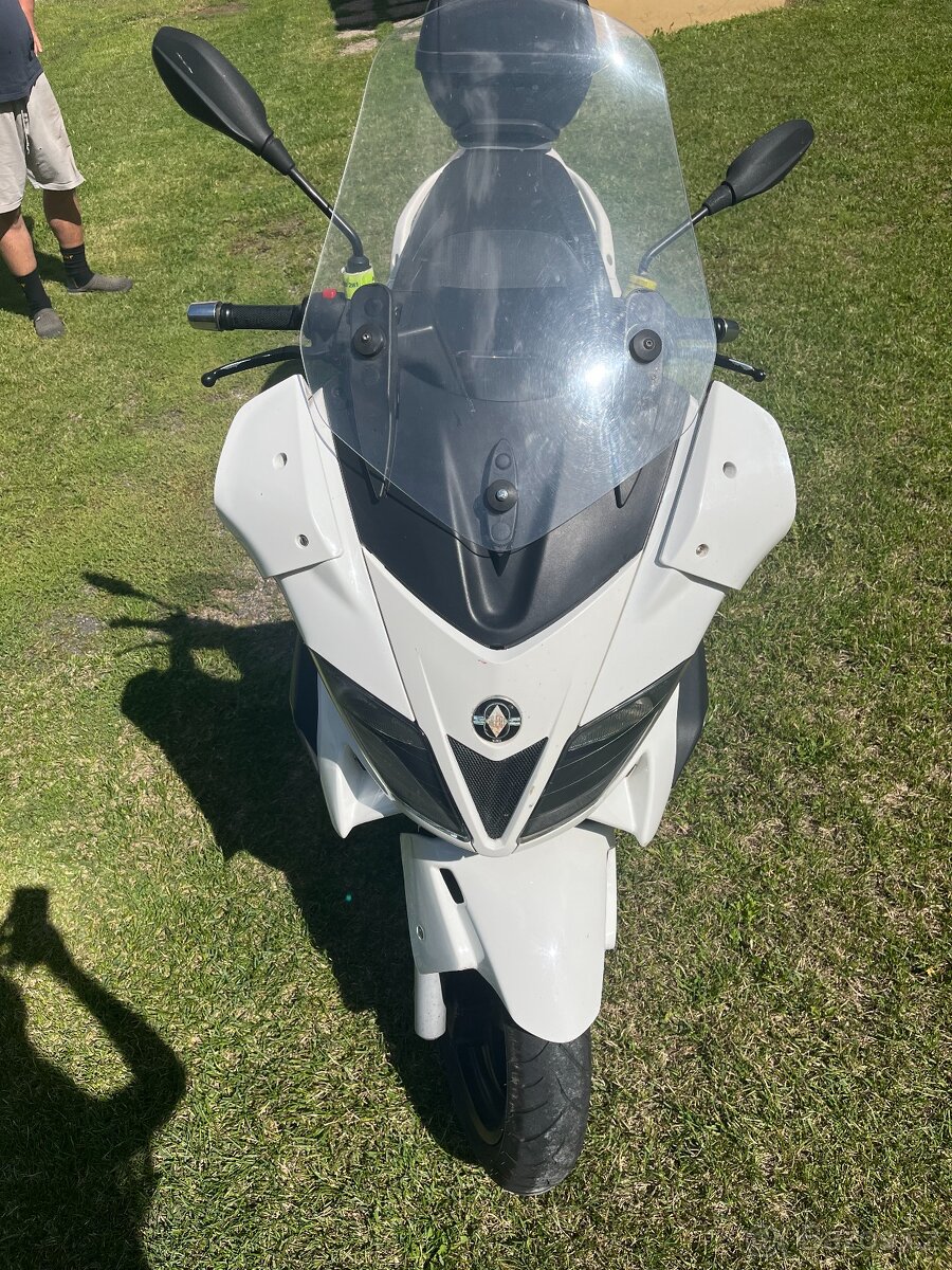 Gilera Nexus 300ie - 2