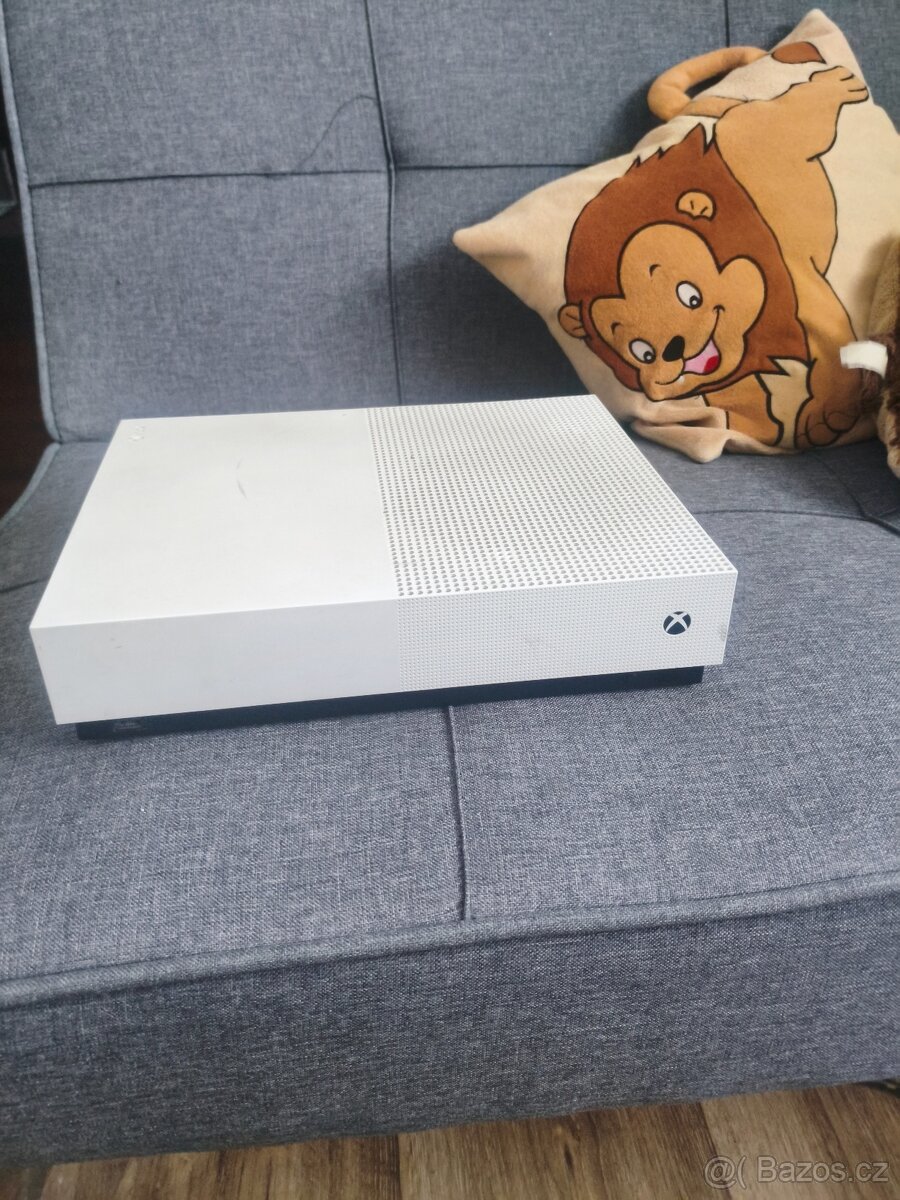 Xbox one s - 2