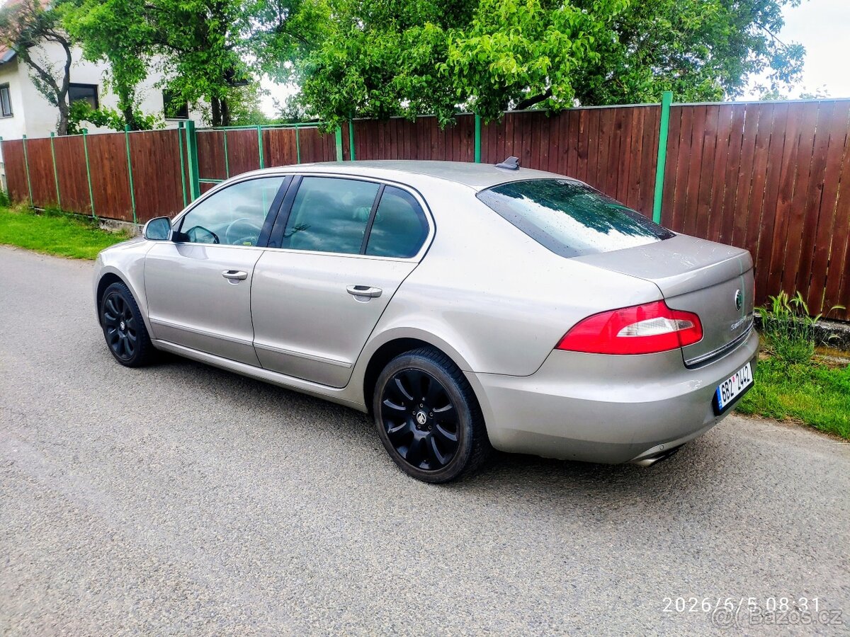 Škoda Superb 1.8 TSI, najeto 172.000 km - 2