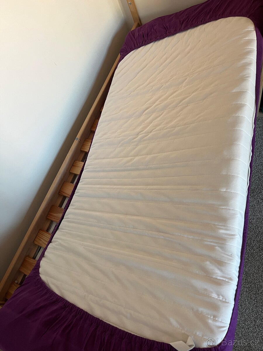 Dětská postel Ikea s matraci a roštem - 2