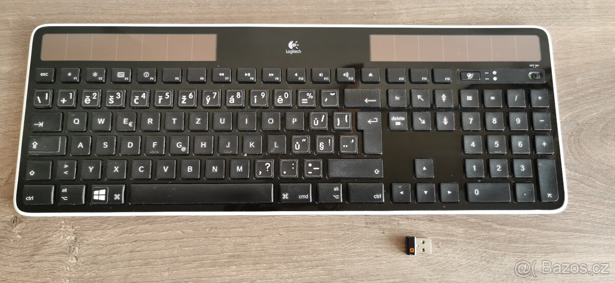 Logitech K750 bezdrátová solární klávesnice - 2