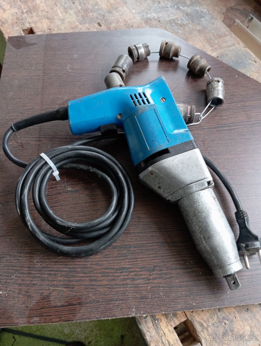 Rázový utahovák Narex - 2