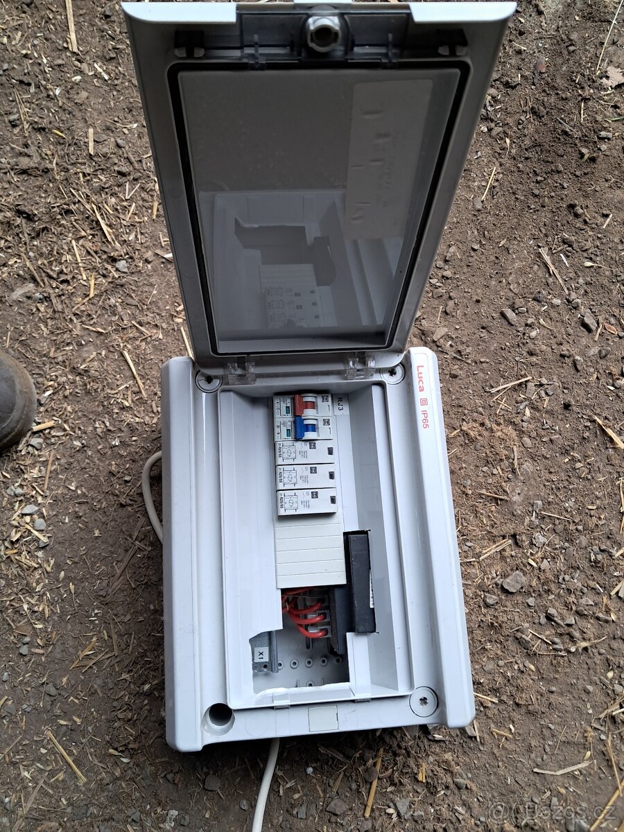 Elektro skříň s vybavením, jistič, relé, trafo - 2